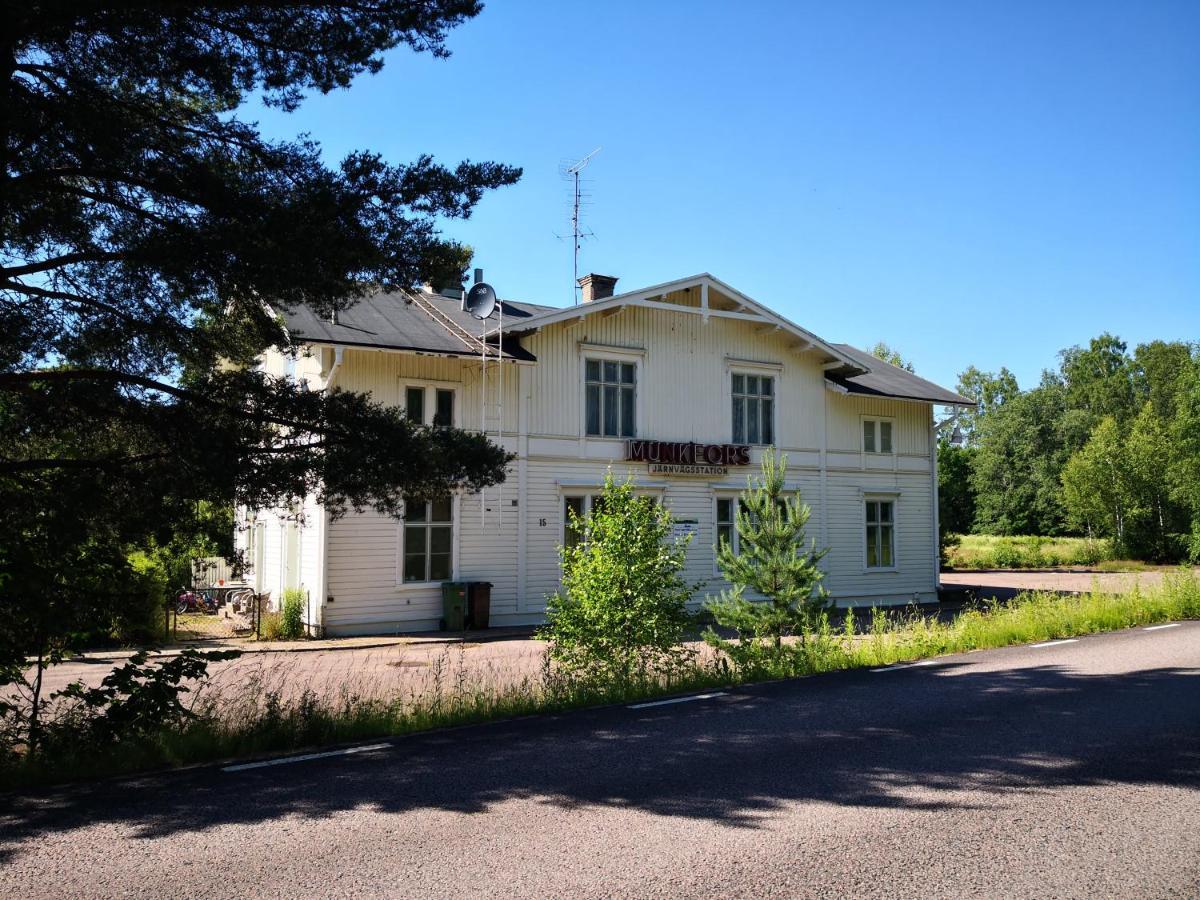 Perrongen Guesthouse Munkfors Exterior photo