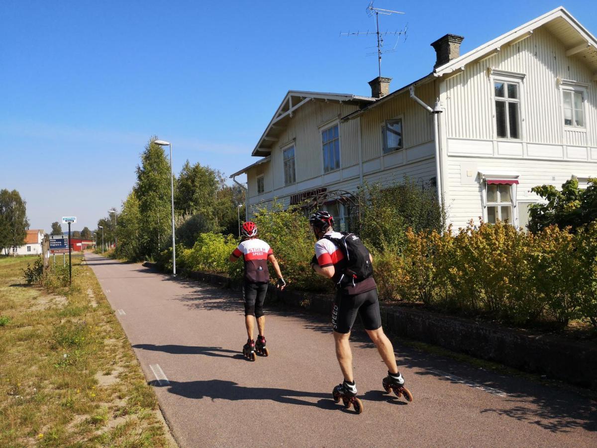 Perrongen Guesthouse Munkfors Exterior photo