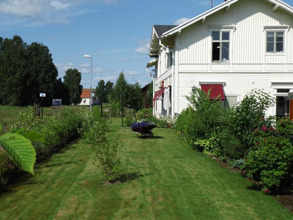 Perrongen Guesthouse Munkfors Exterior photo